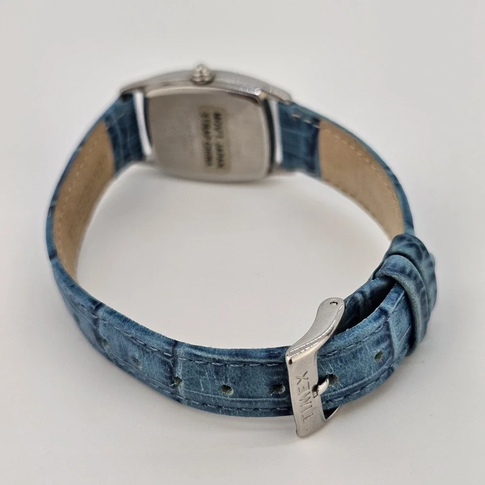 Timex‎ Women's Analog Watch 22MM Gray Dial Blue Leather Bands New Battery